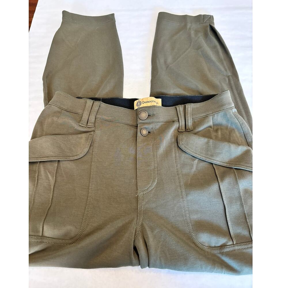 Democracy Olive jogger Pants